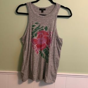 Gray graphics t sleeveless top